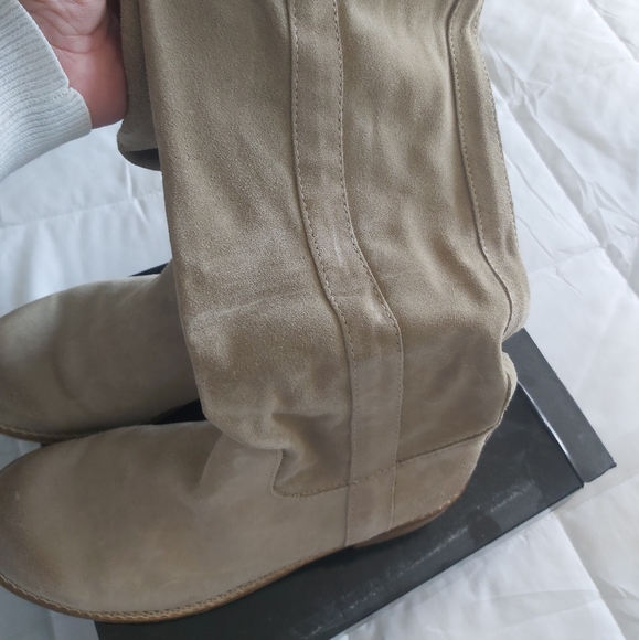 Women's suede nude boot from Italy size 39 worn once - Picture 3 of 7